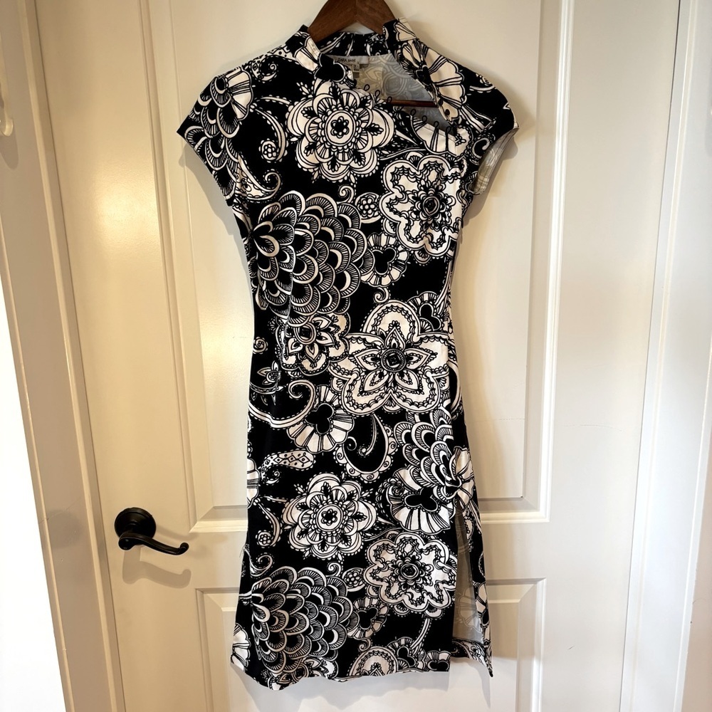 Zara Black White Floral Print Cheongsam Style Dress Women’s Small Made in Spain